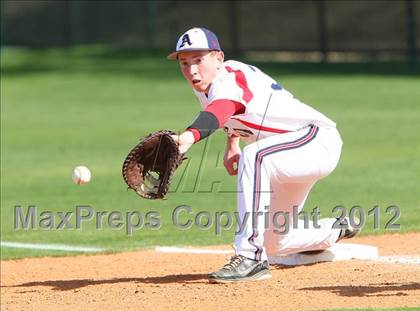 Thumbnail 1 in Dallas HSAA North vs. Southwest Dallas HomeSchool photogallery.