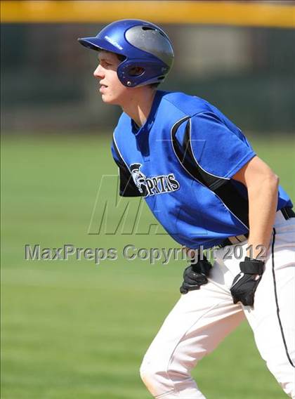 Thumbnail 3 in Dallas HSAA North vs. Southwest Dallas HomeSchool photogallery.