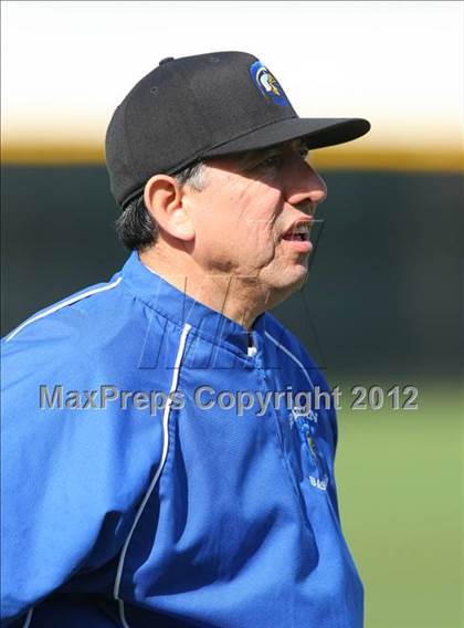 Thumbnail 3 in Dallas HSAA North vs. Southwest Dallas HomeSchool photogallery.