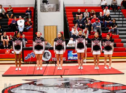 Thumbnail 3 in Hunter vs. West photogallery.