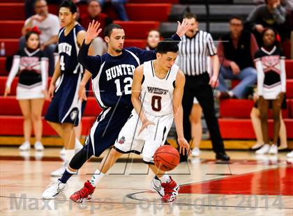 Thumbnail 1 in Hunter vs. West photogallery.