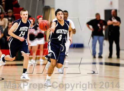 Thumbnail 1 in Hunter vs. West photogallery.
