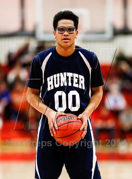 Thumbnail 2 in Hunter vs. West photogallery.