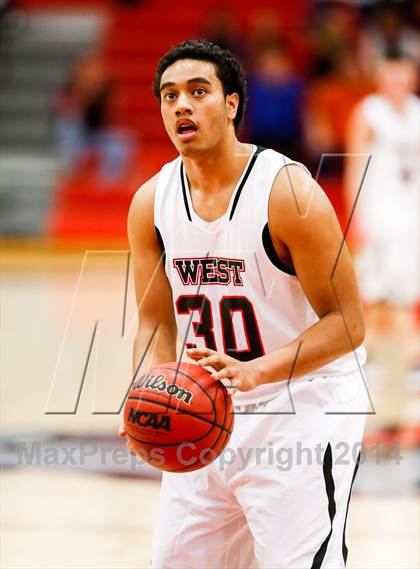 Thumbnail 3 in Hunter vs. West photogallery.