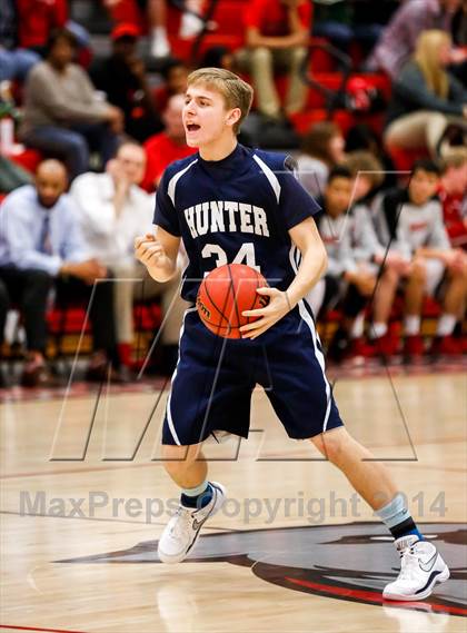 Thumbnail 3 in Hunter vs. West photogallery.