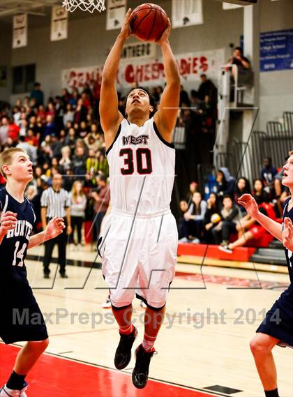 Thumbnail 2 in Hunter vs. West photogallery.