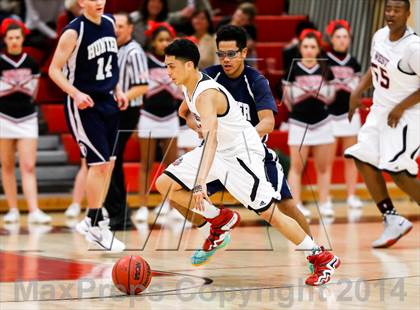 Thumbnail 1 in Hunter vs. West photogallery.
