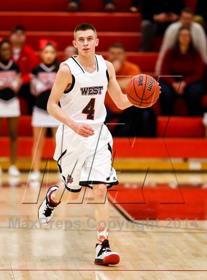 Thumbnail 2 in Hunter vs. West photogallery.