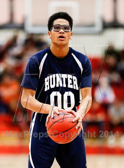 Thumbnail 3 in Hunter vs. West photogallery.