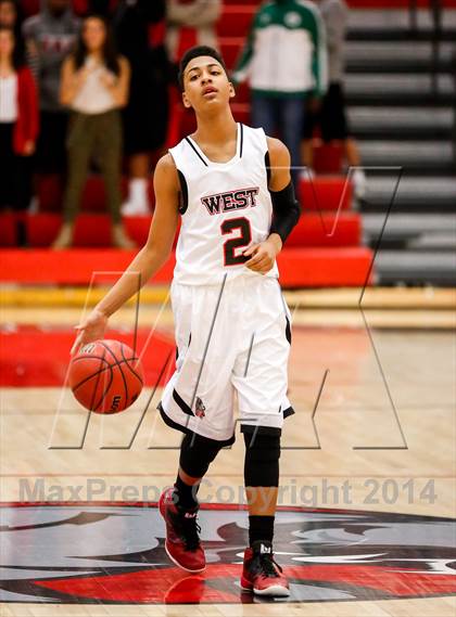 Thumbnail 1 in Hunter vs. West photogallery.