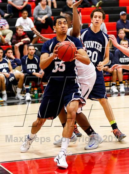 Thumbnail 2 in Hunter vs. West photogallery.