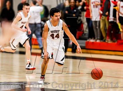 Thumbnail 2 in Hunter vs. West photogallery.