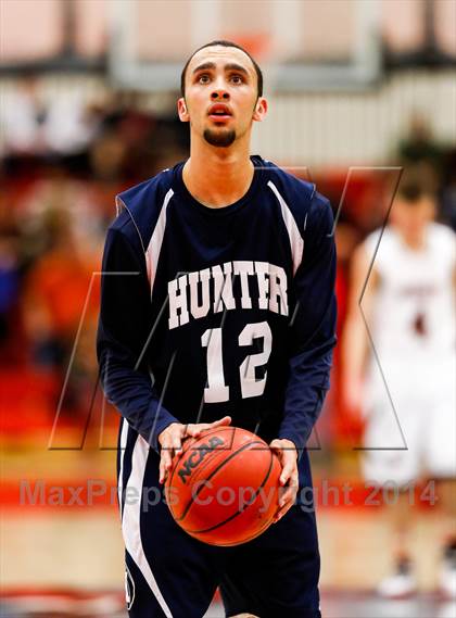 Thumbnail 1 in Hunter vs. West photogallery.