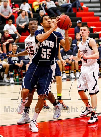 Thumbnail 3 in Hunter vs. West photogallery.