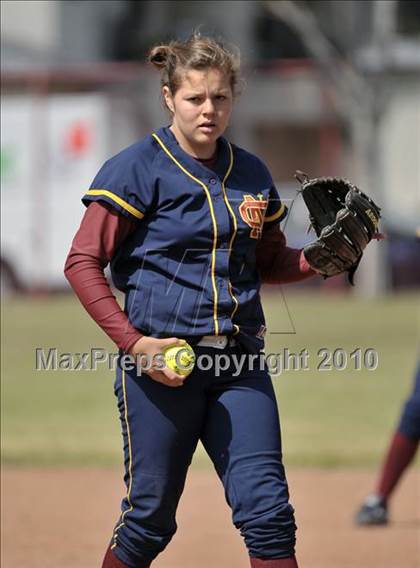 Thumbnail 2 in Bishop Amat @ Cantwell-Sacred Heart photogallery.