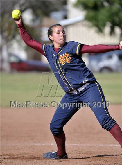 Thumbnail 3 in Bishop Amat @ Cantwell-Sacred Heart photogallery.