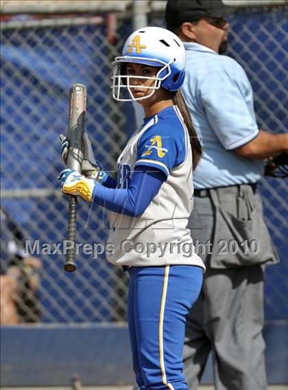 Thumbnail 3 in Bishop Amat @ Cantwell-Sacred Heart photogallery.