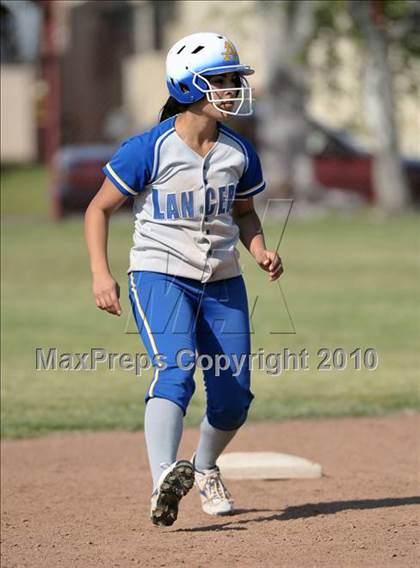 Thumbnail 2 in Bishop Amat @ Cantwell-Sacred Heart photogallery.