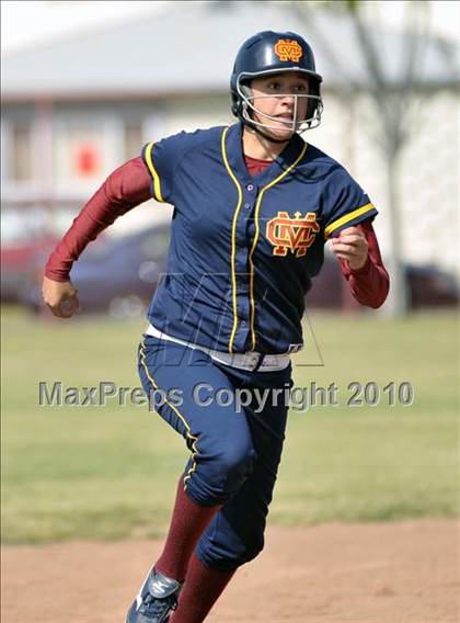 Thumbnail 3 in Bishop Amat @ Cantwell-Sacred Heart photogallery.