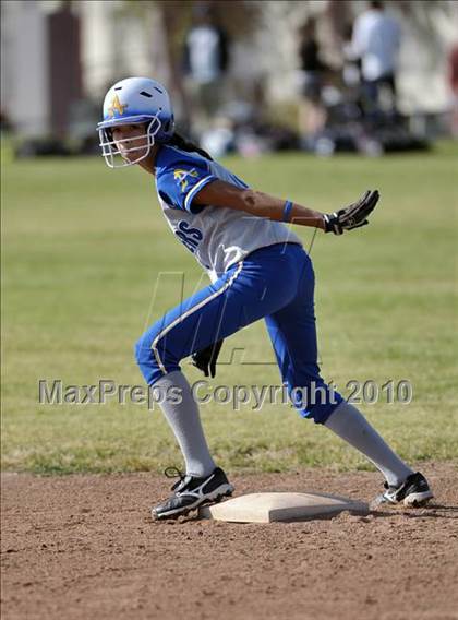 Thumbnail 1 in Bishop Amat @ Cantwell-Sacred Heart photogallery.