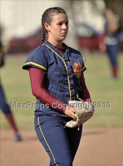 Thumbnail 3 in Bishop Amat @ Cantwell-Sacred Heart photogallery.