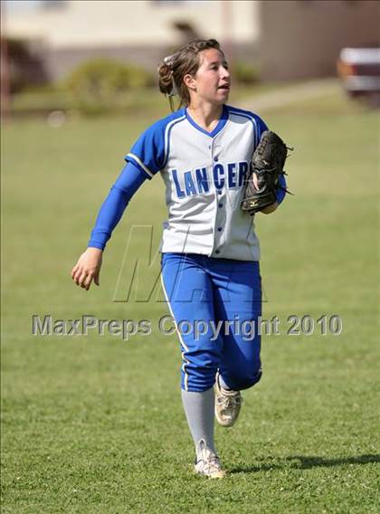 Thumbnail 2 in Bishop Amat @ Cantwell-Sacred Heart photogallery.