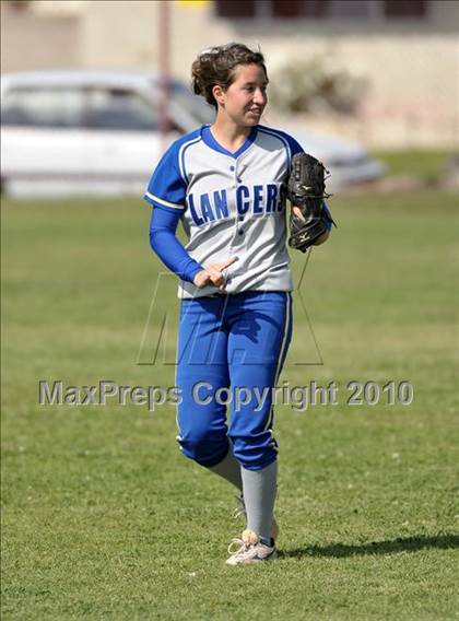 Thumbnail 3 in Bishop Amat @ Cantwell-Sacred Heart photogallery.