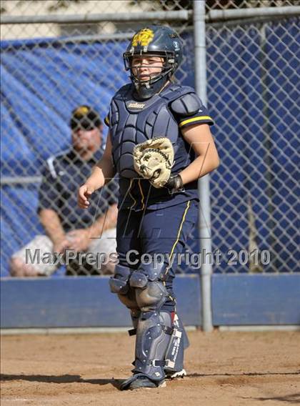 Thumbnail 2 in Bishop Amat @ Cantwell-Sacred Heart photogallery.