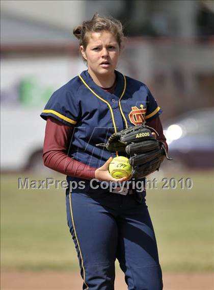 Thumbnail 1 in Bishop Amat @ Cantwell-Sacred Heart photogallery.