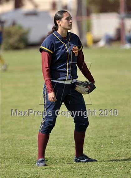 Thumbnail 3 in Bishop Amat @ Cantwell-Sacred Heart photogallery.