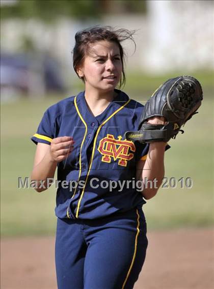 Thumbnail 2 in Bishop Amat @ Cantwell-Sacred Heart photogallery.