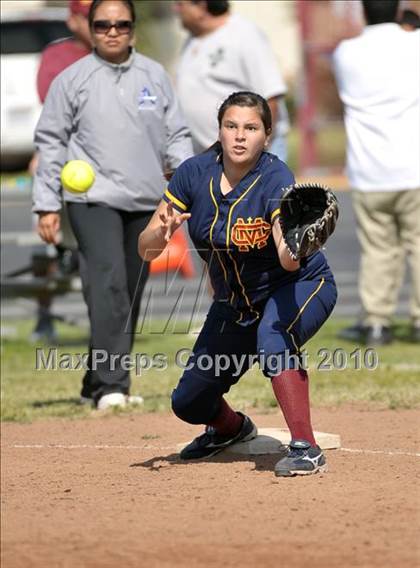 Thumbnail 2 in Bishop Amat @ Cantwell-Sacred Heart photogallery.