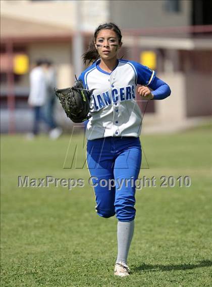 Thumbnail 3 in Bishop Amat @ Cantwell-Sacred Heart photogallery.