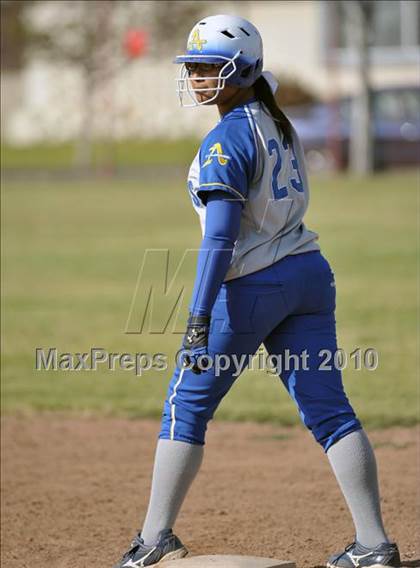 Thumbnail 2 in Bishop Amat @ Cantwell-Sacred Heart photogallery.
