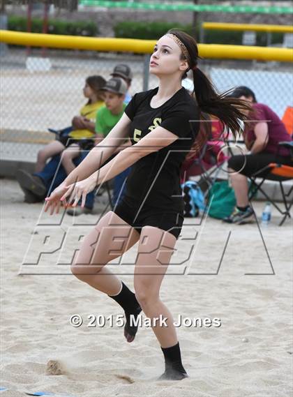 Thumbnail 3 in Notre Dame Prep vs. Shadow Ridge photogallery.