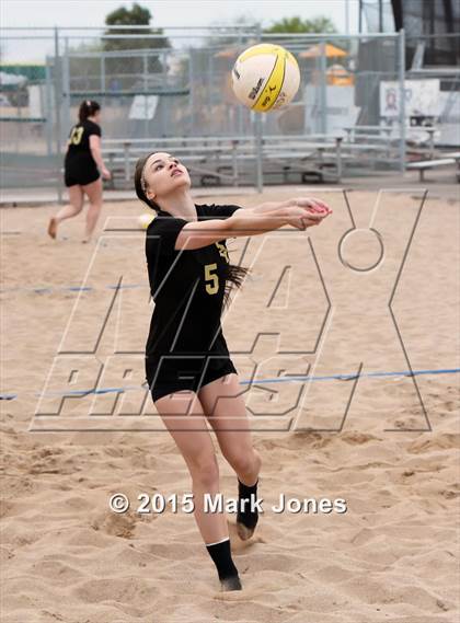 Thumbnail 3 in Notre Dame Prep vs. Shadow Ridge photogallery.