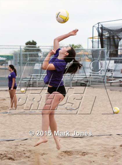 Thumbnail 2 in Notre Dame Prep vs. Shadow Ridge photogallery.