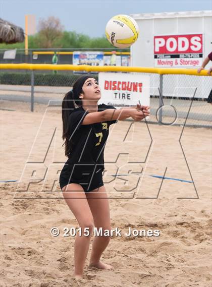 Thumbnail 3 in Notre Dame Prep vs. Shadow Ridge photogallery.