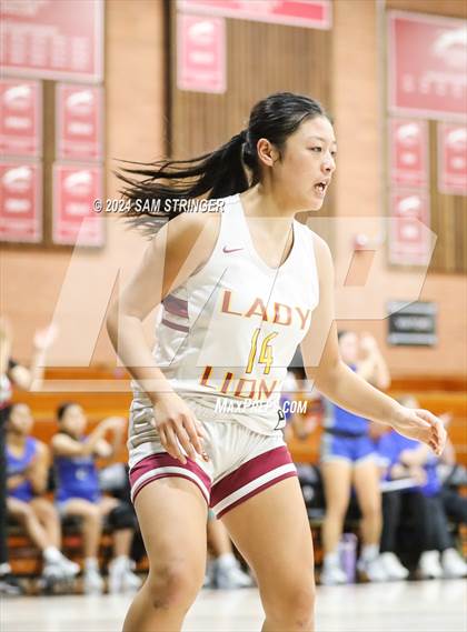 Thumbnail 2 in Liberty vs. Caruthers (Ionescu Showcase) photogallery.