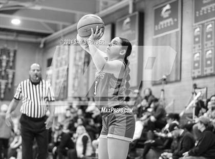 Thumbnail 3 in Liberty vs. Caruthers (Ionescu Showcase) photogallery.