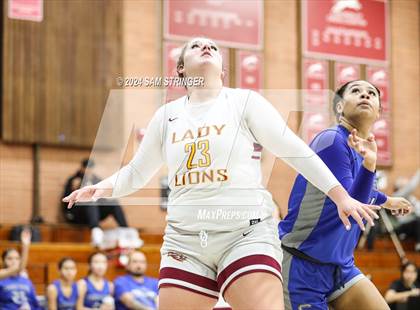 Thumbnail 1 in Liberty vs. Caruthers (Ionescu Showcase) photogallery.
