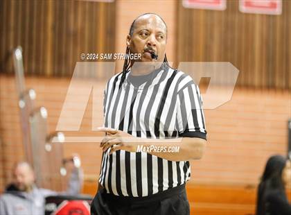 Thumbnail 1 in Liberty vs. Caruthers (Ionescu Showcase) photogallery.