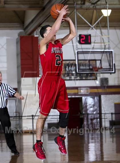 Thumbnail 1 in Cardinal Spellman vs. Sleepy Hollow (Coaches vs. Cancer Classic) photogallery.