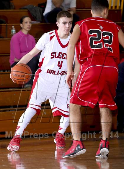 Thumbnail 3 in Cardinal Spellman vs. Sleepy Hollow (Coaches vs. Cancer Classic) photogallery.