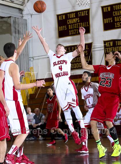 Thumbnail 2 in Cardinal Spellman vs. Sleepy Hollow (Coaches vs. Cancer Classic) photogallery.