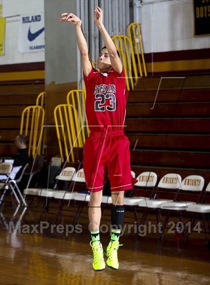 Thumbnail 2 in Cardinal Spellman vs. Sleepy Hollow (Coaches vs. Cancer Classic) photogallery.