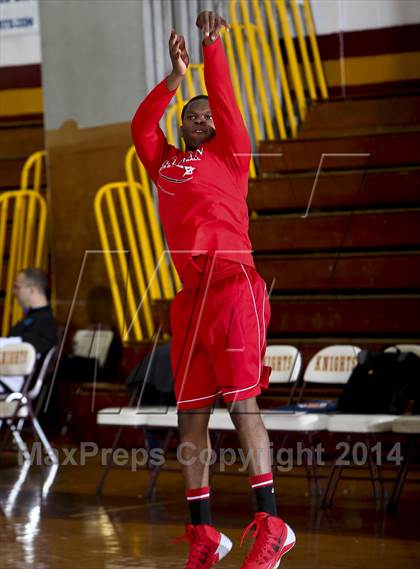 Thumbnail 3 in Cardinal Spellman vs. Sleepy Hollow (Coaches vs. Cancer Classic) photogallery.