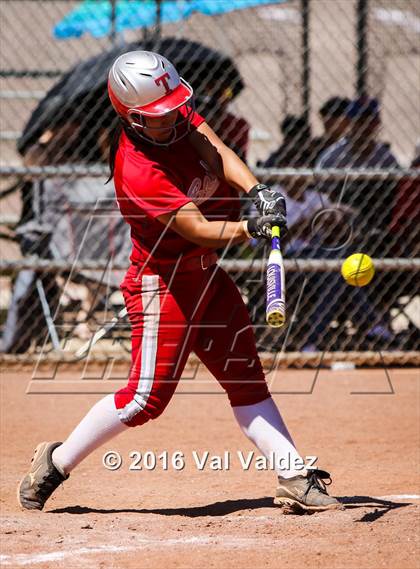Thumbnail 3 in Tucson vs. Flowing Wells photogallery.