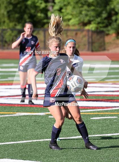 Thumbnail 3 in Covenant Day @ Providence Day (NCISAA 4A Round 2) photogallery.