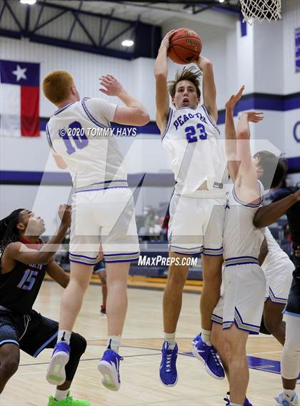Thumbnail 3 in Hirschi @ Peaster photogallery.